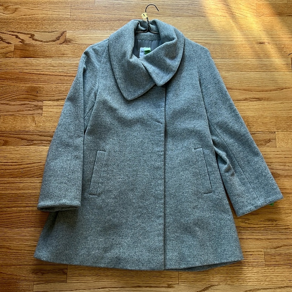 Cinzia Rocca Women’s Gray Wool Cape Coat Sz 4. Excellent condition!